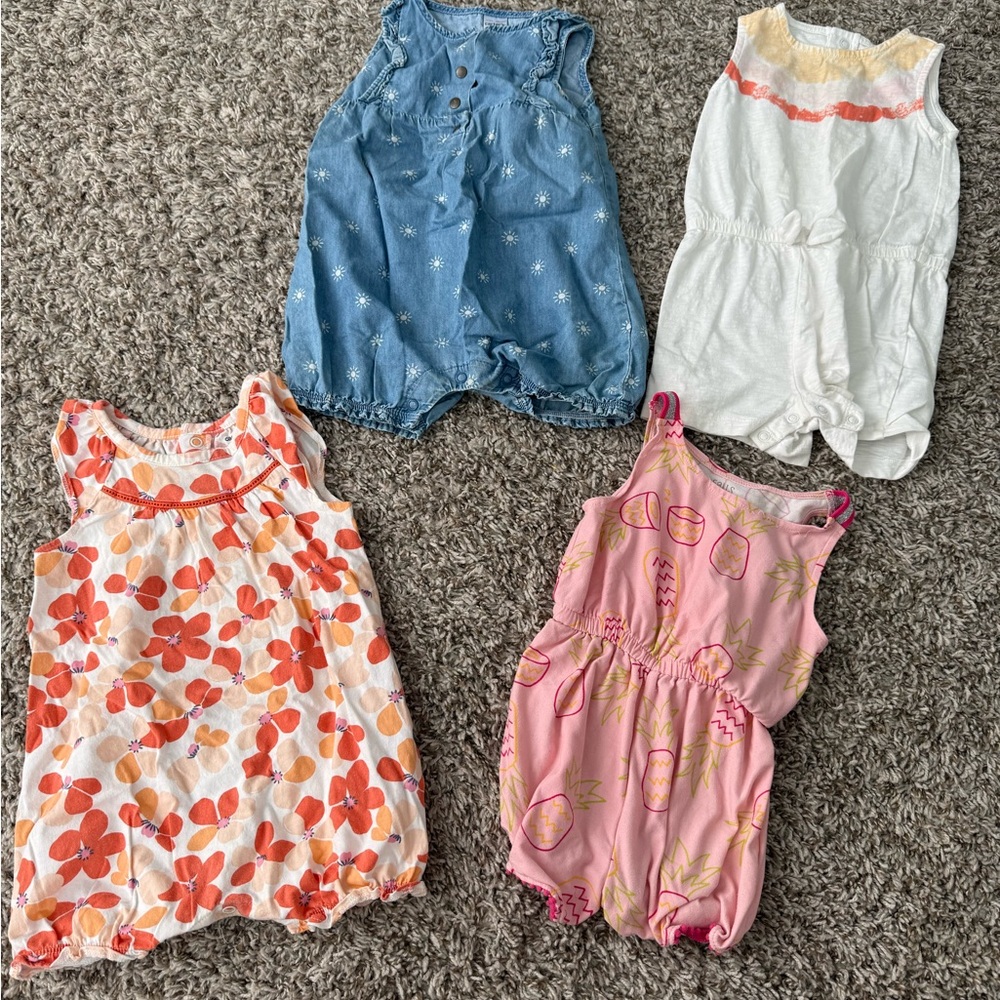 Set of 4 rompers